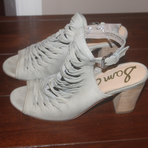 Sam Edelman Holly Shootie Light Gray Leather Interwoven buckle padded sz…9 EUC - Picture 2 of 5